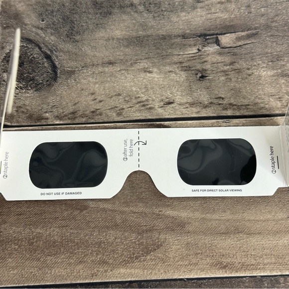 Solar Eclipse Glasses Set of 4 - Picture 10 of 15